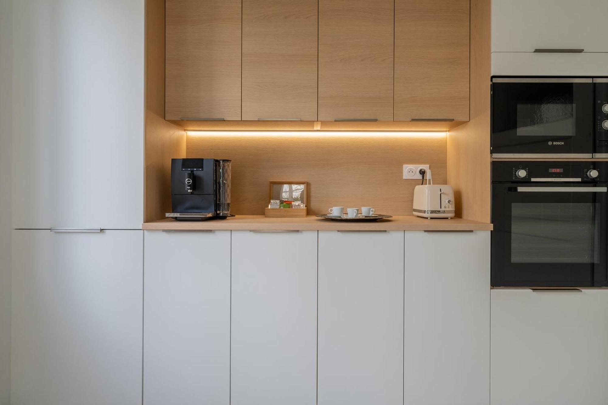 Le Cocon D'Emma, Appartement Bourgeois Avec Terrasse, Et Parking Gratuit Dans Maison De Maitre Straßburg Exterior foto